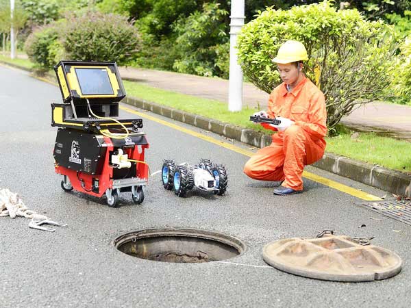 抱由镇管道机器人检测